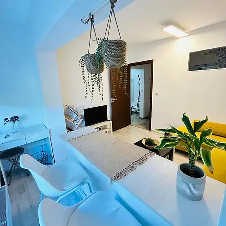Apartament Alisz *